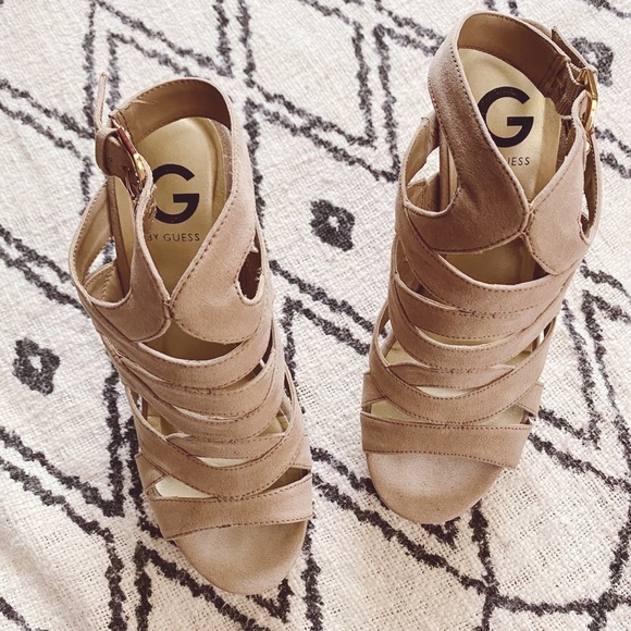 G by Guess Hampton Wedges - Picture 4 of 8